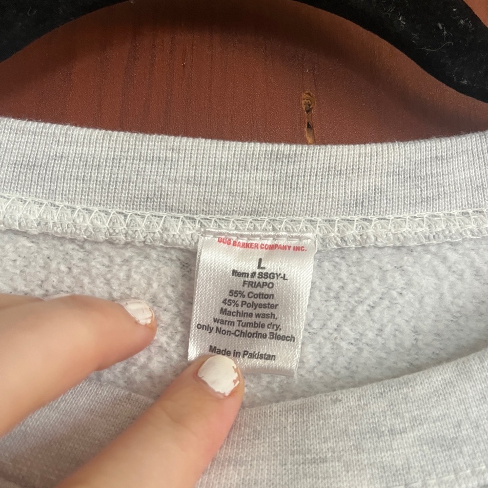 Gray Cropped Sweatshirt - Picture 2 of 4